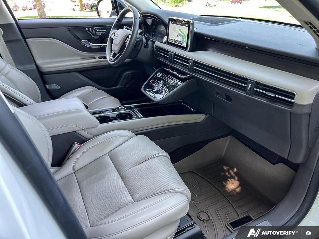 2022 Lincoln Corsair Reserve   LTHR   HTD STEER WHEEL   HTD SEATS Photo
