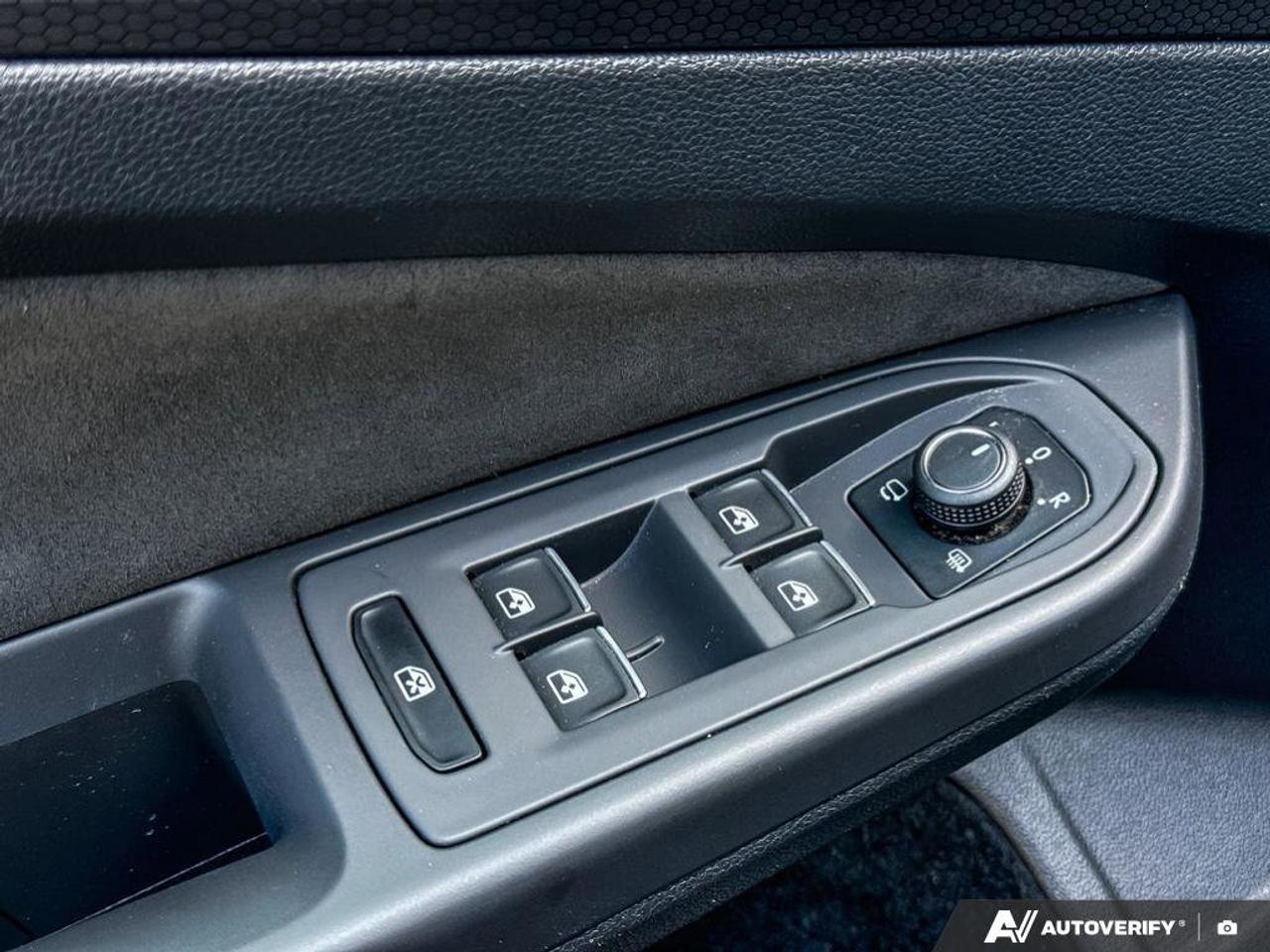 2024 Volkswagen Golf GTI 380 Autobahn   GTI   MANUAL   SUNROOF Photo
