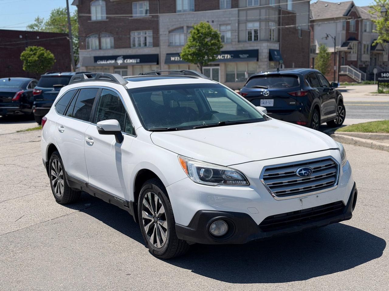 2017 Subaru Outback LIMITED Photo2