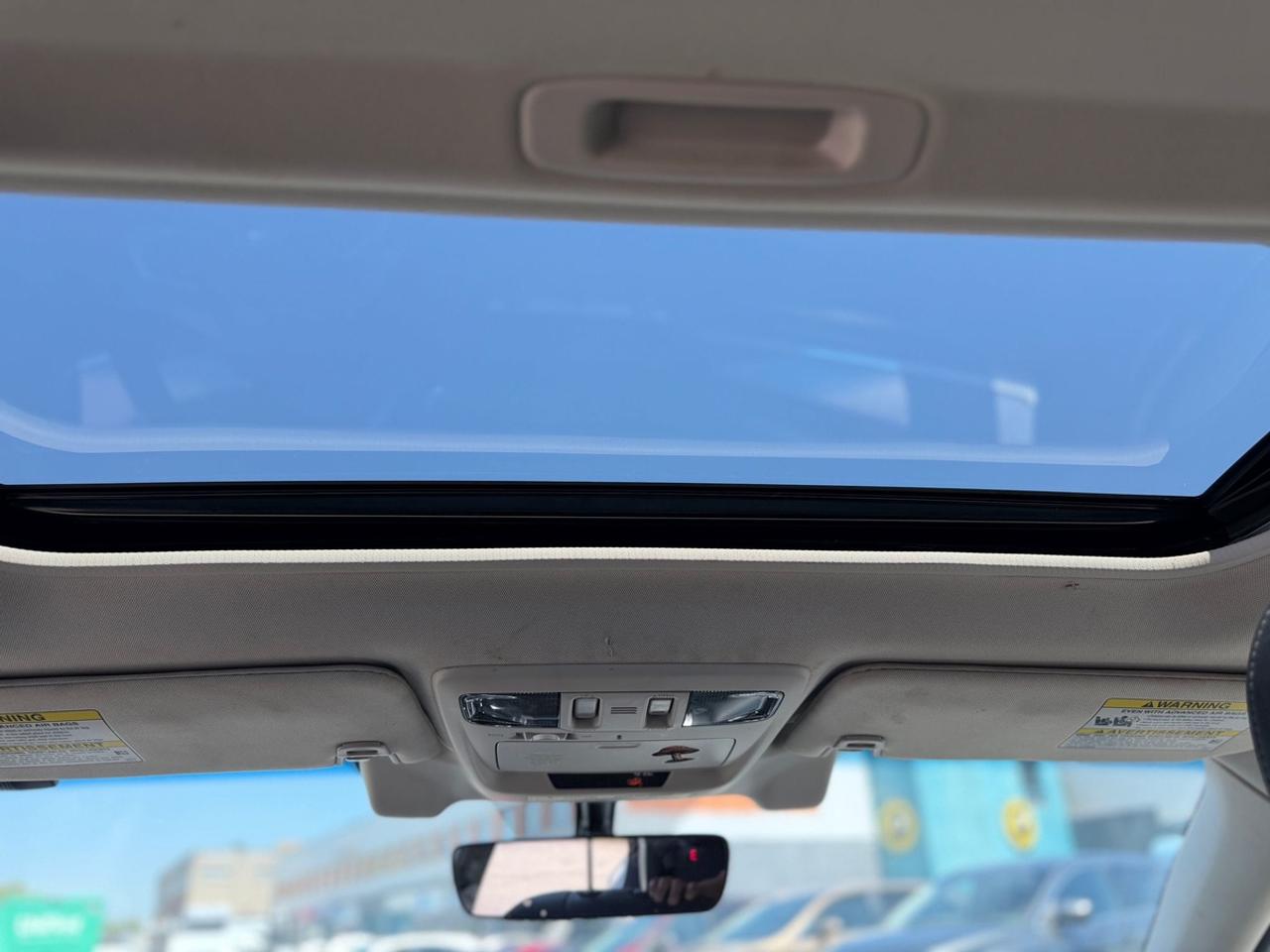 2017 Subaru Outback LIMITED Photo