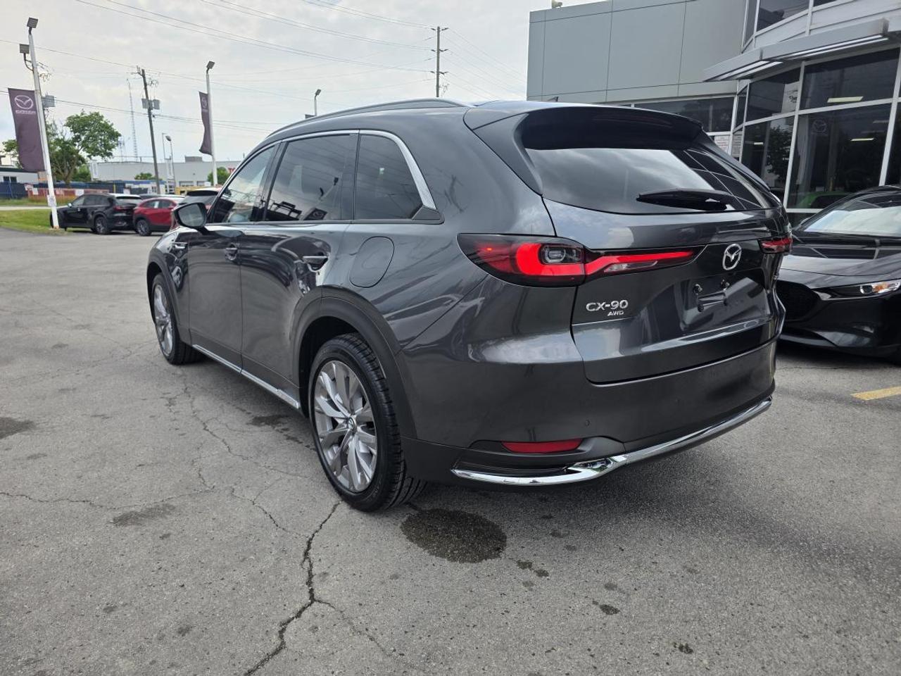 2024 Mazda CX-90 MHEV MILD HEV 7 SEATS GTP NEW TIRES CLEAN CARFAX Photo