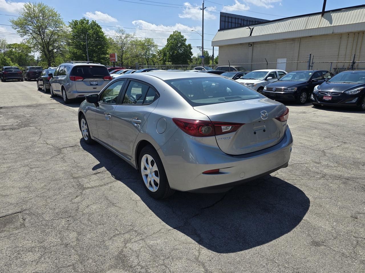 2016 Mazda MAZDA3 I Sport Photo