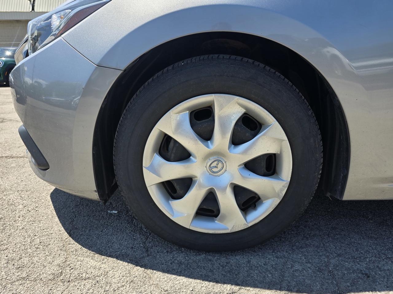 2016 Mazda MAZDA3 I Sport Photo