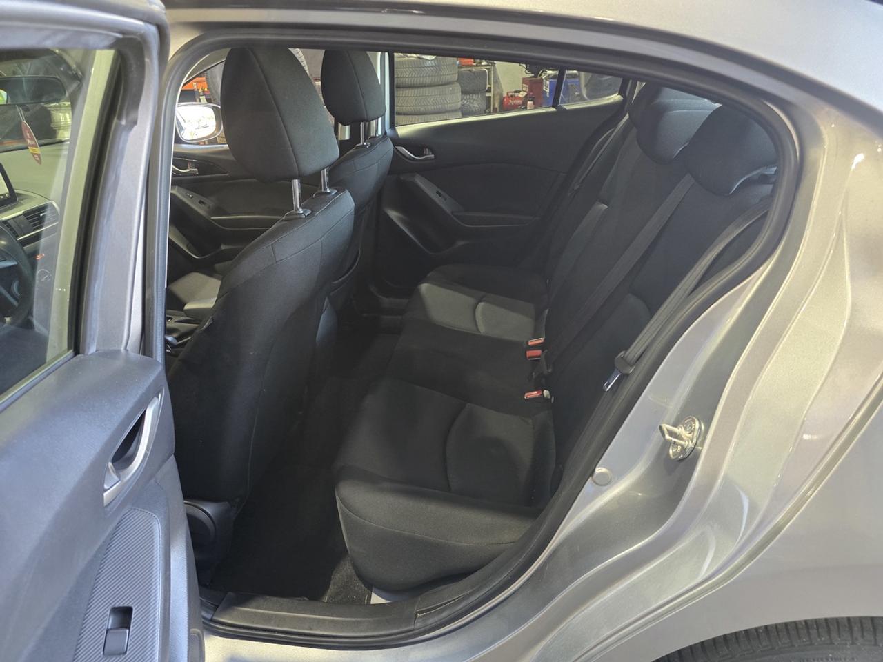 2016 Mazda MAZDA3 I Sport Photo
