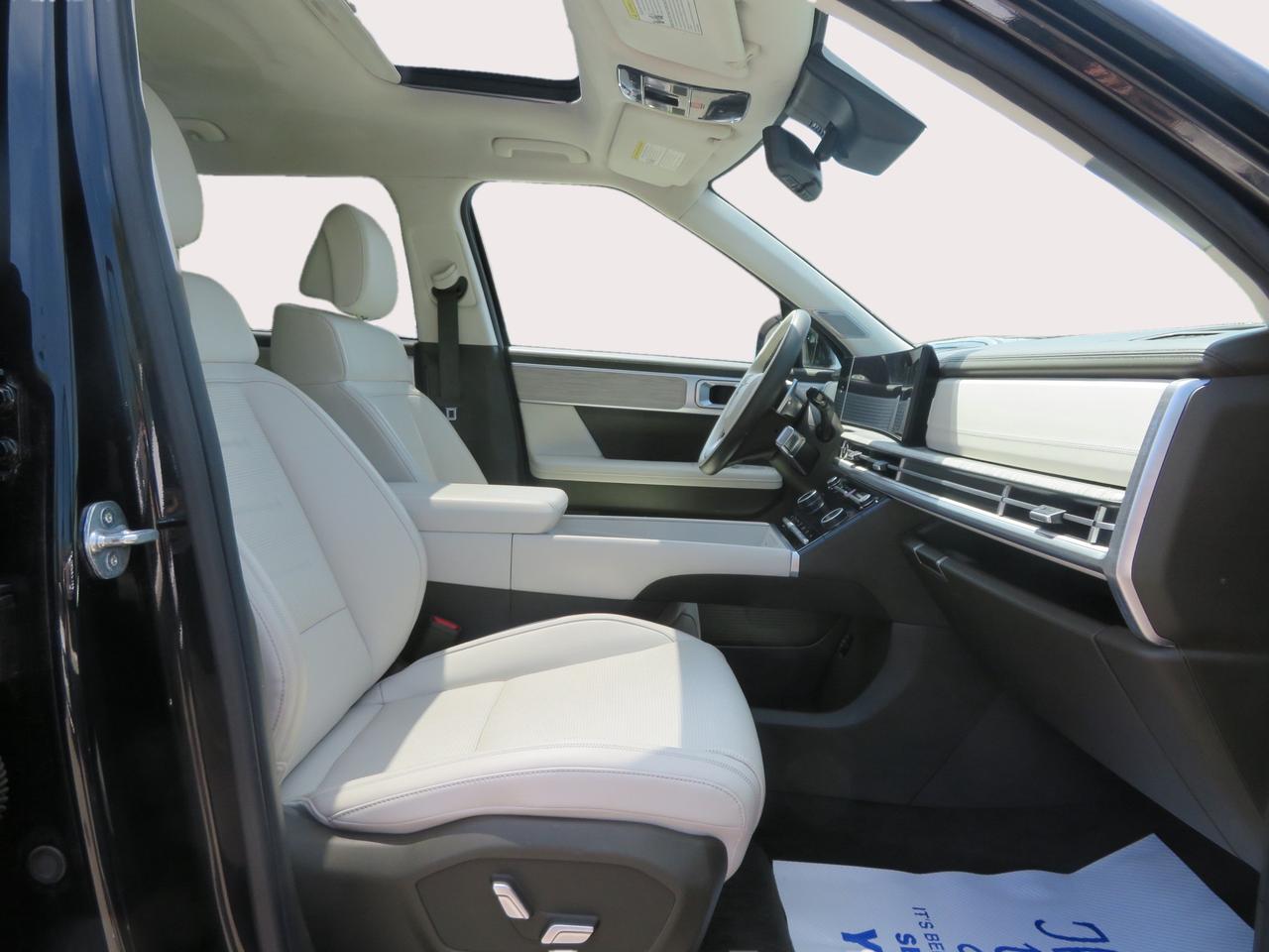 2024 Hyundai Santa Fe Ultimate Calligraphy AWD w/Beige Interior Photo