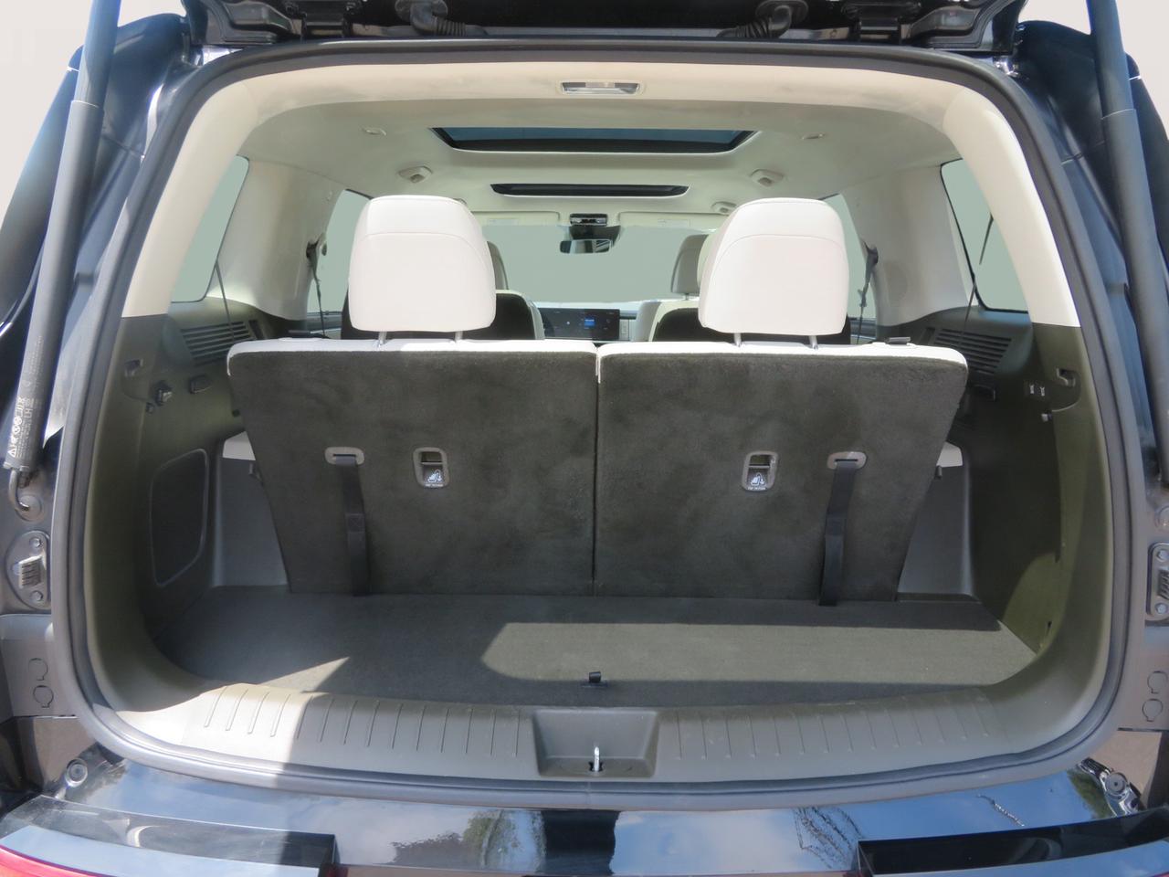 2024 Hyundai Santa Fe Ultimate Calligraphy AWD w/Beige Interior Photo