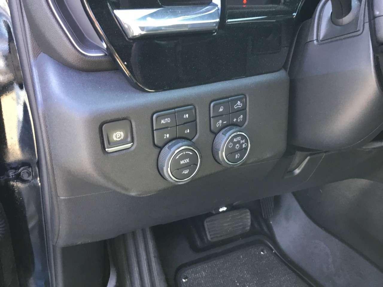 2024 Chevrolet Silverado 1500 Crew Cab Short Box 4-Wheel Drive RST Photo