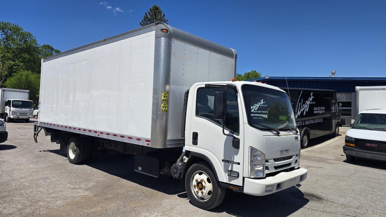 2020 Isuzu NRR NRR - 22Ft Box - 102Wx92H - Lift Gate - Diesel Photo