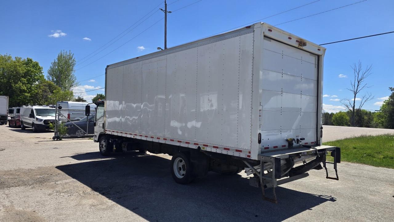 2020 Isuzu NRR NRR - 22Ft Box - 102Wx92H - Lift Gate - Diesel Photo