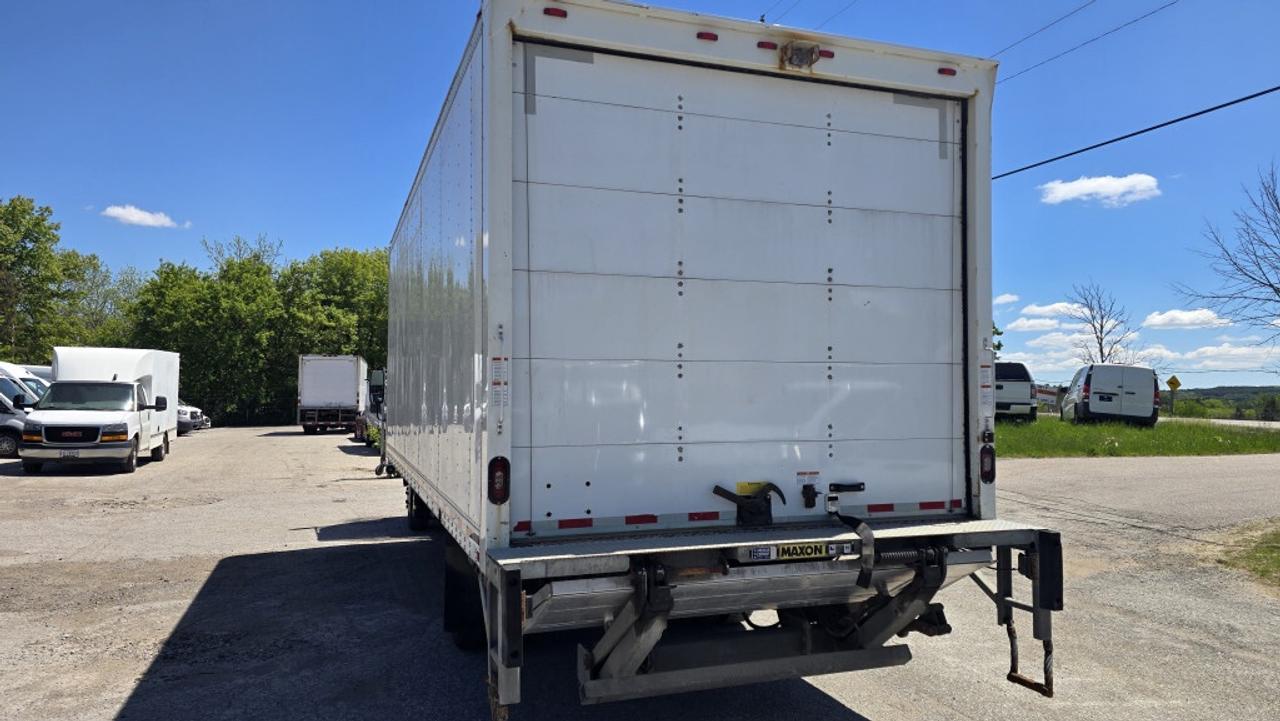 2020 Isuzu NRR NRR - 22Ft Box - 102Wx92H - Lift Gate - Diesel Photo