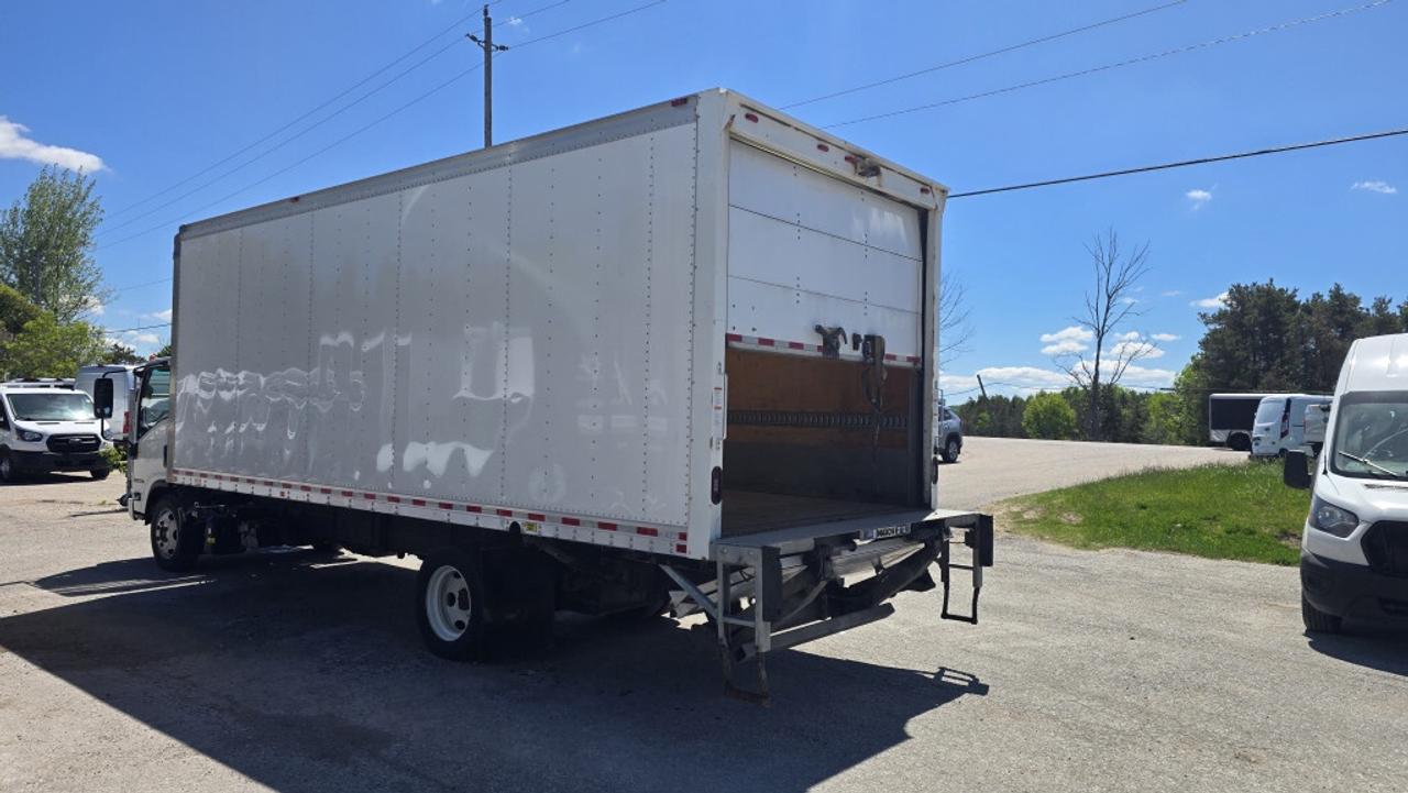 2020 Isuzu NRR NRR - 22Ft x 102Wx92H Box - Lift Gate - Diesel Photo