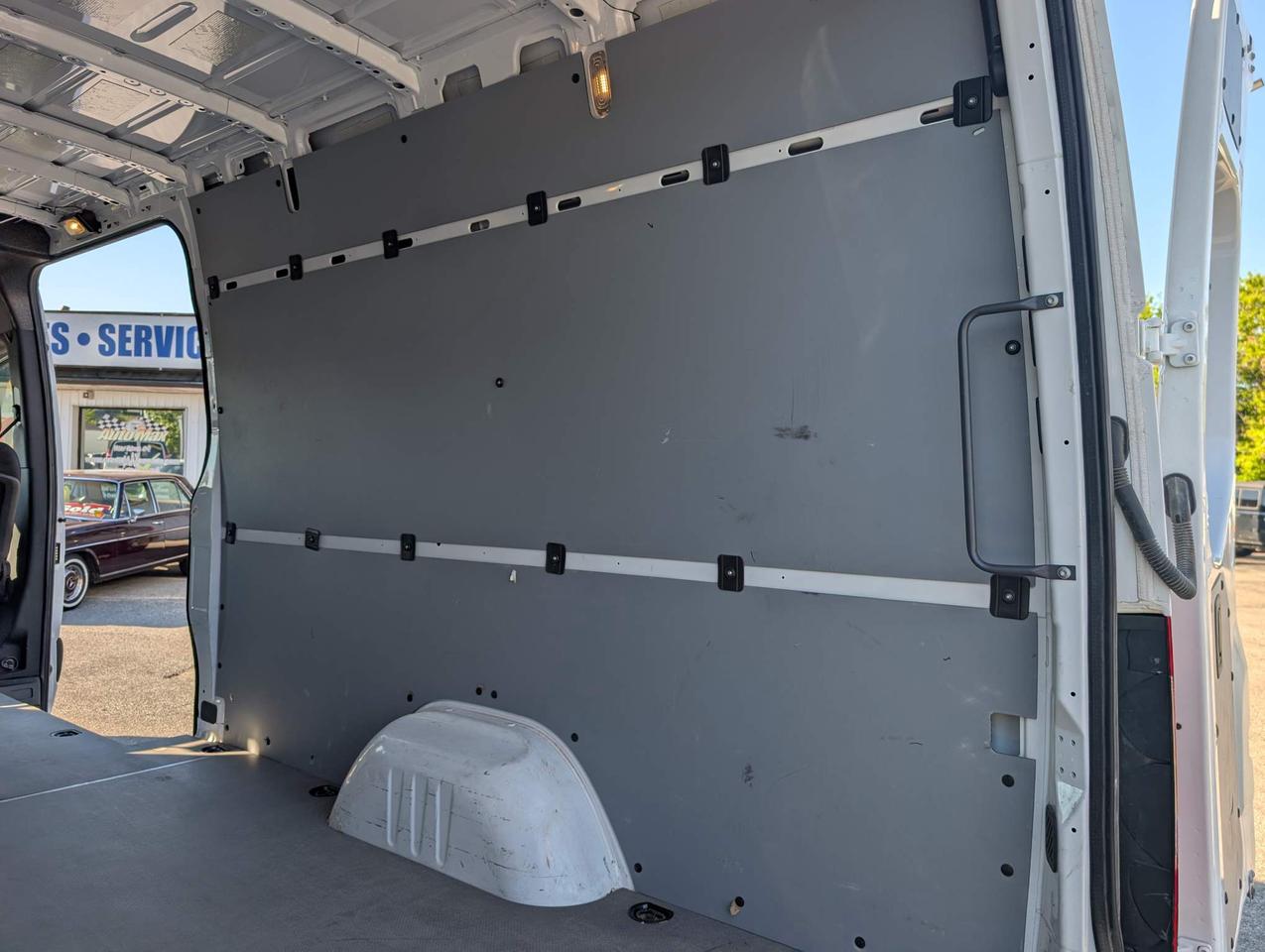 2025 Mercedes-Benz Sprinter 2500 High Roof 4-Cyl Diesel Sprinter 2500 Cargo Van 170 in. WB Rear-Wheel Drive Photo
