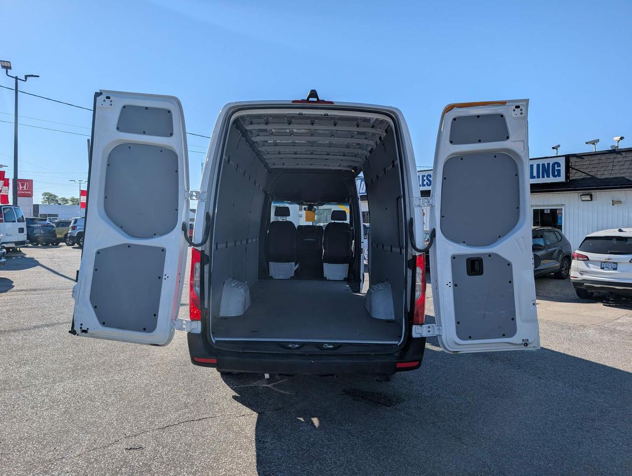 2025 Mercedes-Benz Sprinter 2500 High Roof 4-Cyl Diesel Sprinter 2500 Cargo Van 170 in. WB Rear-Wheel Drive Photo