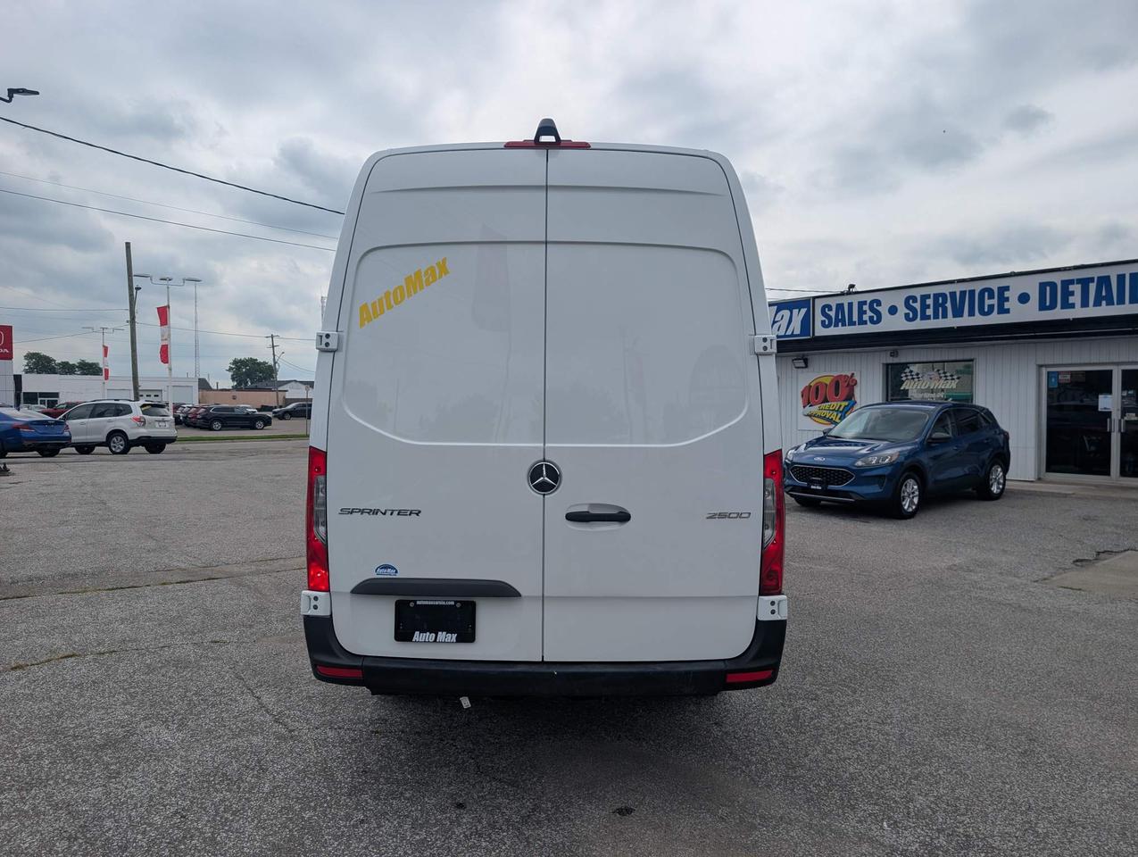2025 Mercedes-Benz Sprinter 2500 High Roof 4-Cyl Diesel Sprinter 2500 Cargo Van 170 in. WB Rear-Wheel Drive Photo