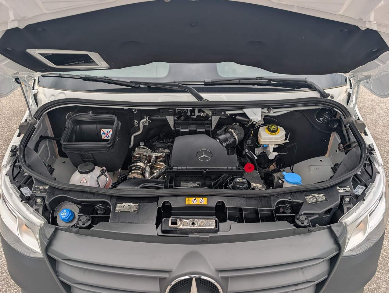 2025 Mercedes-Benz Sprinter 2500 High Roof 4-Cyl Diesel Sprinter 2500 Cargo Van 170 in. WB Rear-Wheel Drive Photo