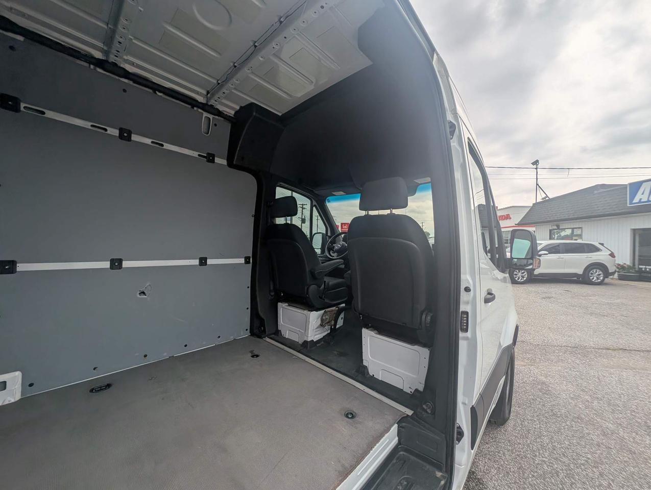2025 Mercedes-Benz Sprinter 2500 High Roof 4-Cyl Diesel Sprinter 2500 Cargo Van 170 in. WB Rear-Wheel Drive Photo