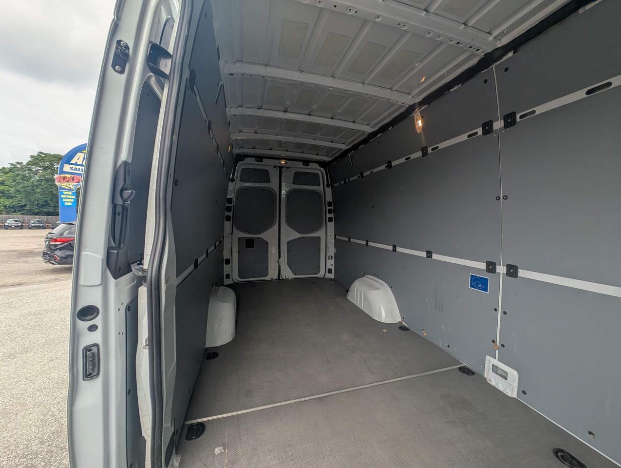 2025 Mercedes-Benz Sprinter 2500 High Roof 4-Cyl Diesel Sprinter 2500 Cargo Van 170 in. WB Rear-Wheel Drive Photo