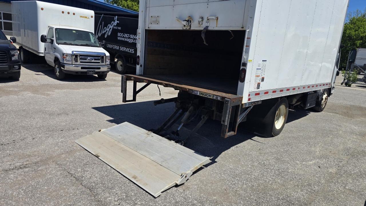 2020 Isuzu NRR NRR - 16Ft - Diesel - Lift Gate - 16Ft x 96W x 102 Photo