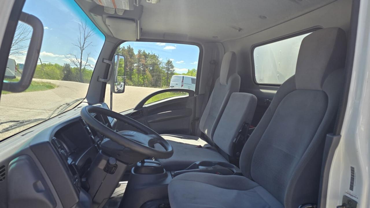 2020 Isuzu NRR NRR - 16Ft - Diesel - Lift Gate - 16Ft x 96W x 102 Photo