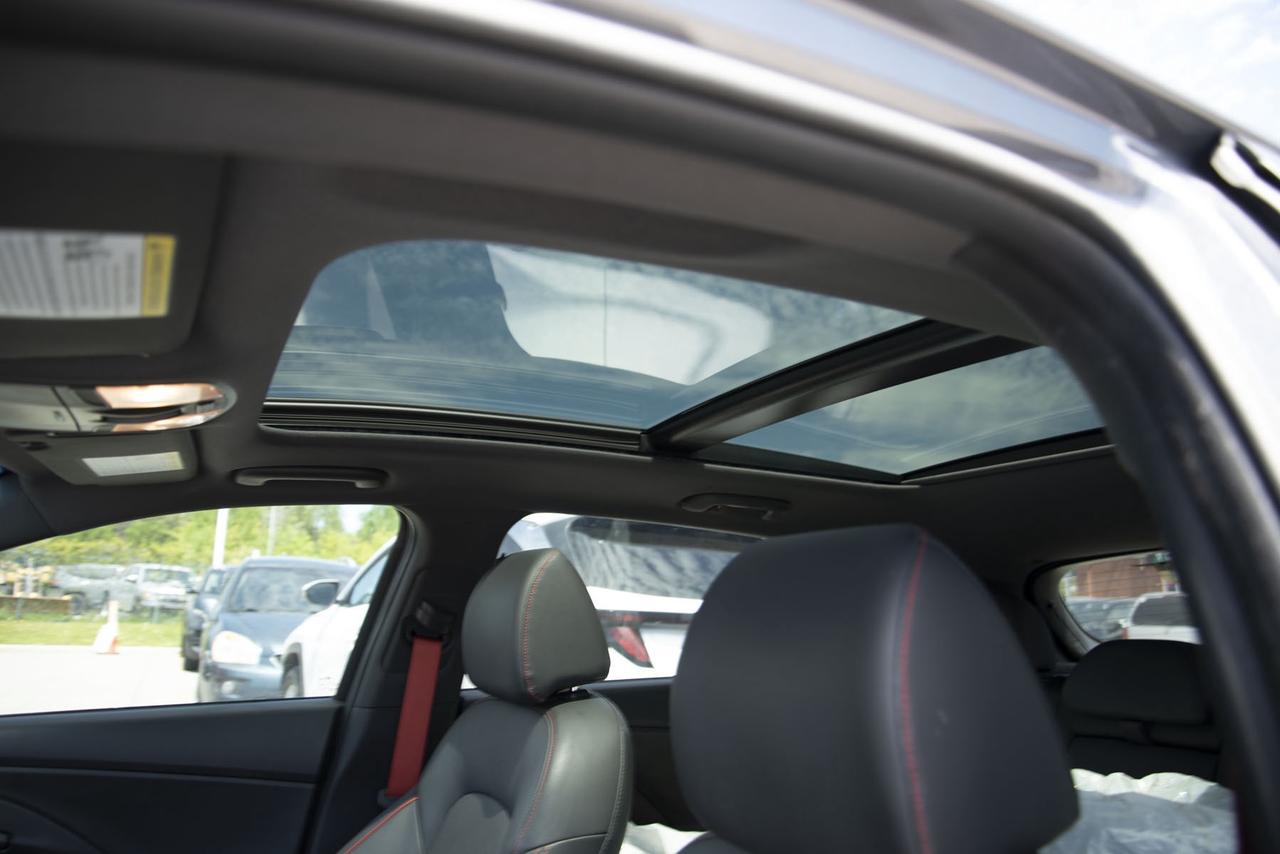 2019 Hyundai Elantra GT N Line Photo