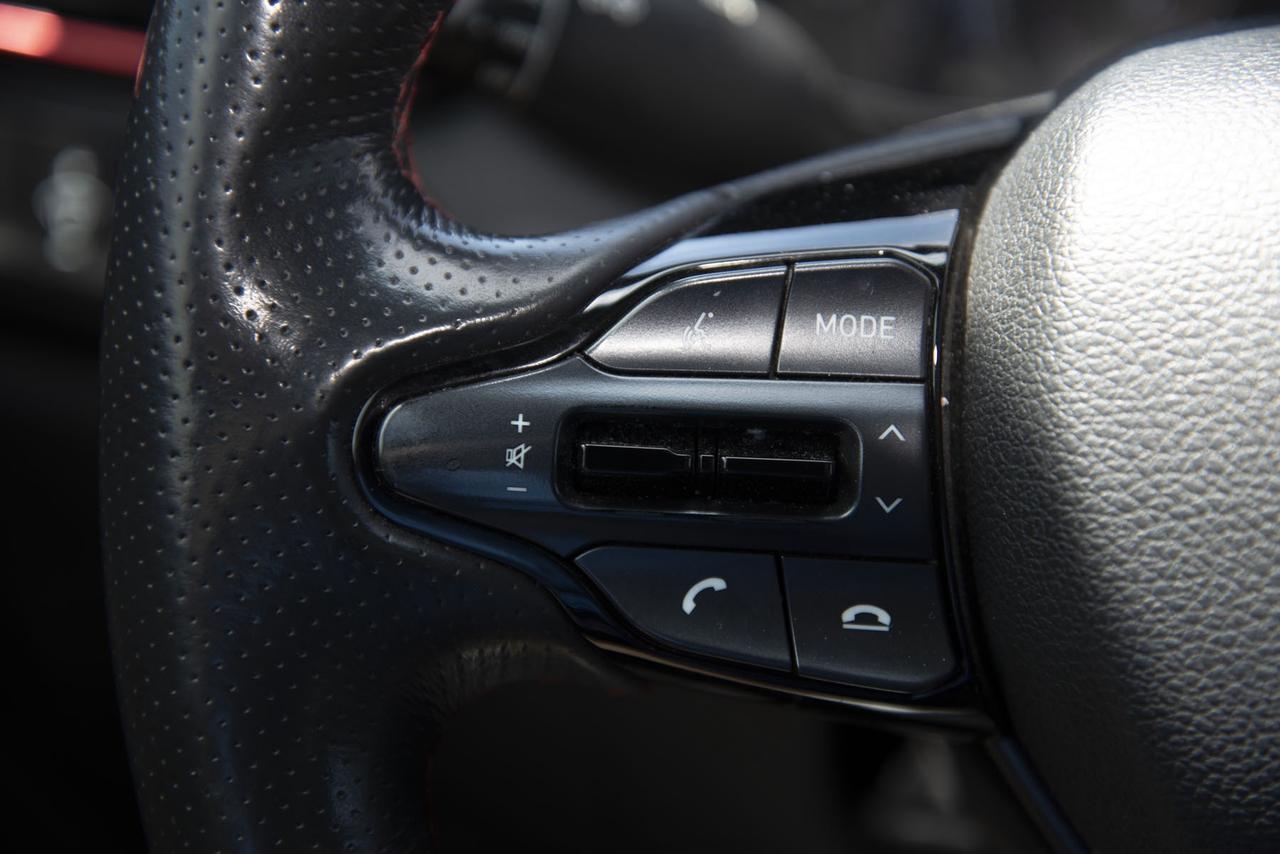 2019 Hyundai Elantra GT N Line Photo