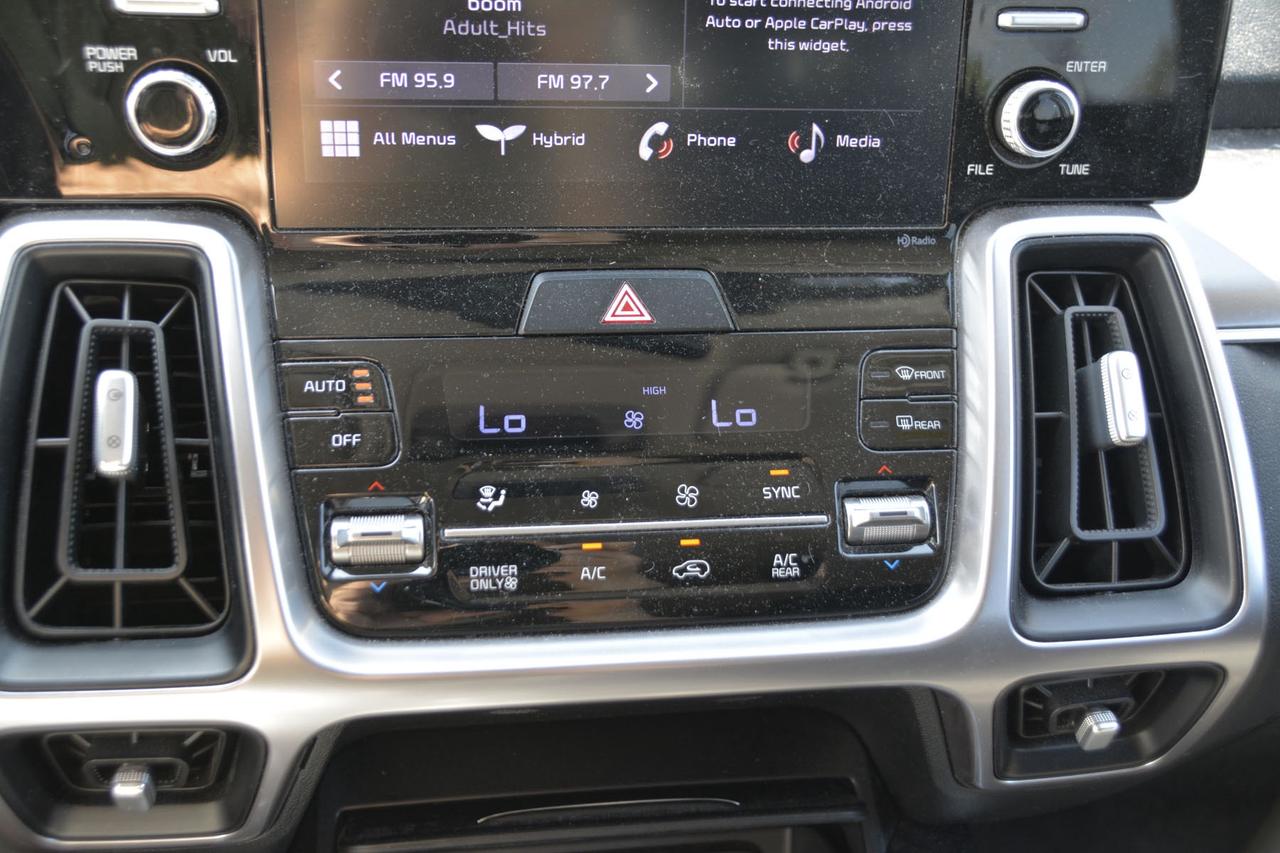2022 Kia Sorento Hybrid  Photo