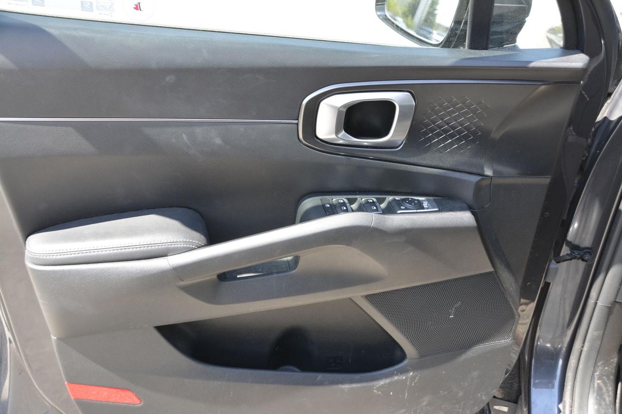 2022 Kia Sorento Hybrid  Photo