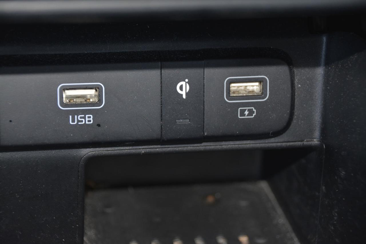 2022 Kia Sorento Hybrid  Photo