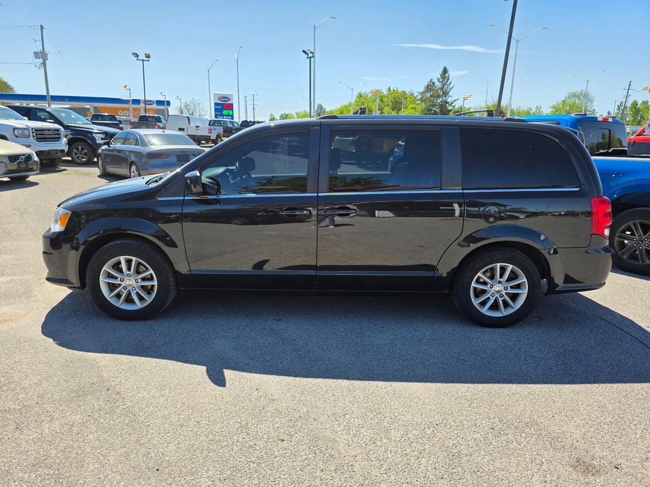 2019 Dodge Grand Caravan CVP/SXT Passenger Van Photo