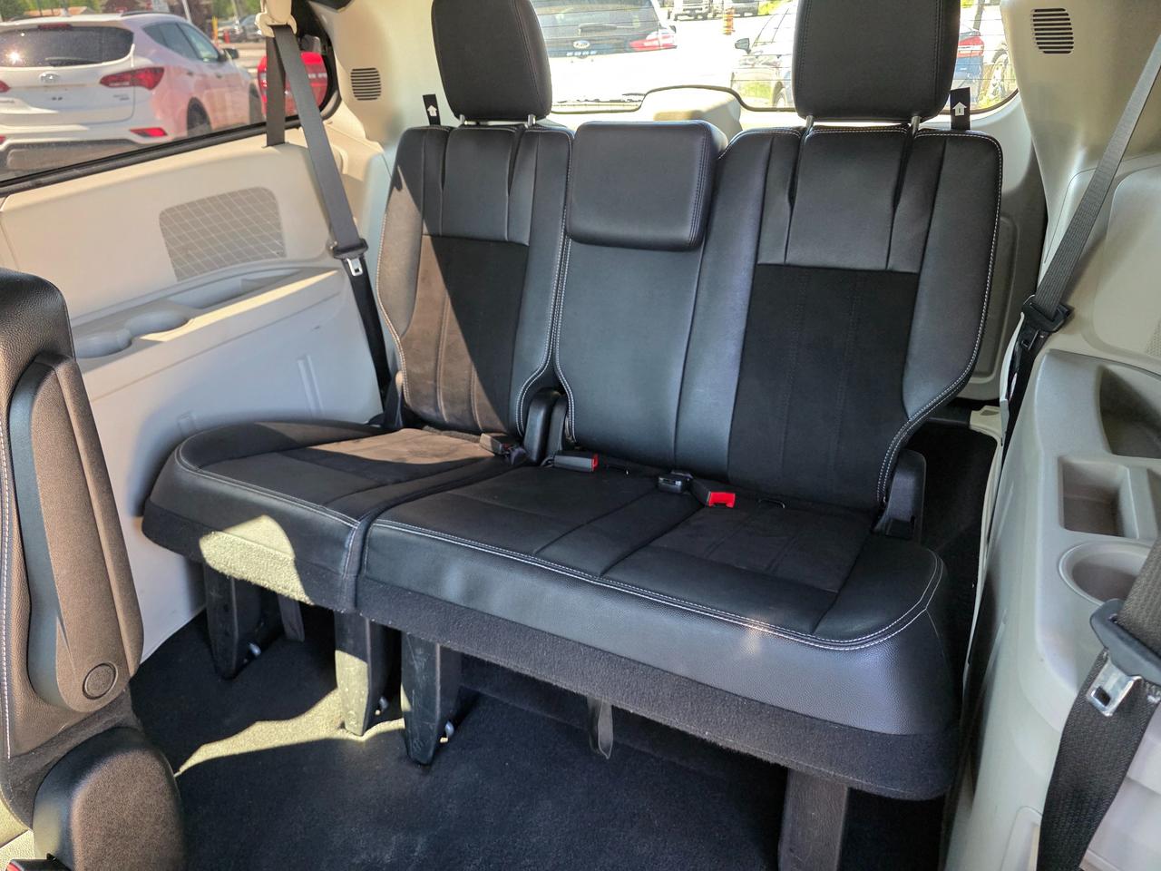 2019 Dodge Grand Caravan CVP/SXT Passenger Van Photo