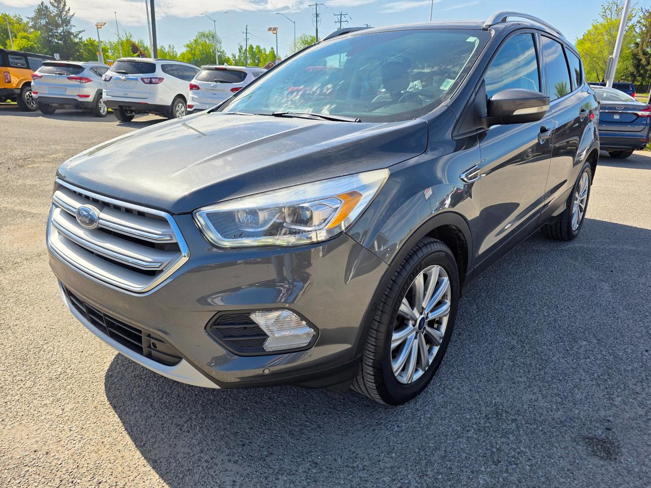 2018 Ford Escape Titanium 4dr 4x4 Photo