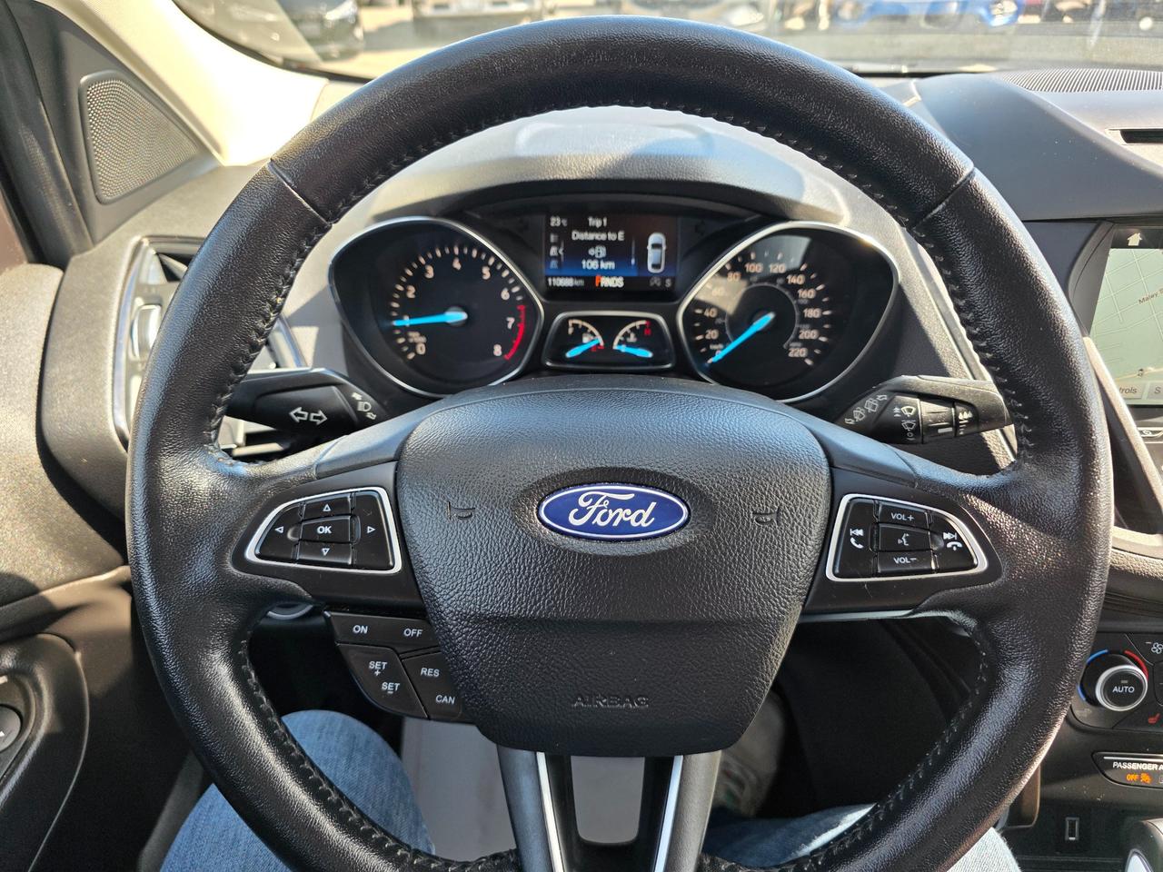 2018 Ford Escape Titanium 4dr 4x4 Photo