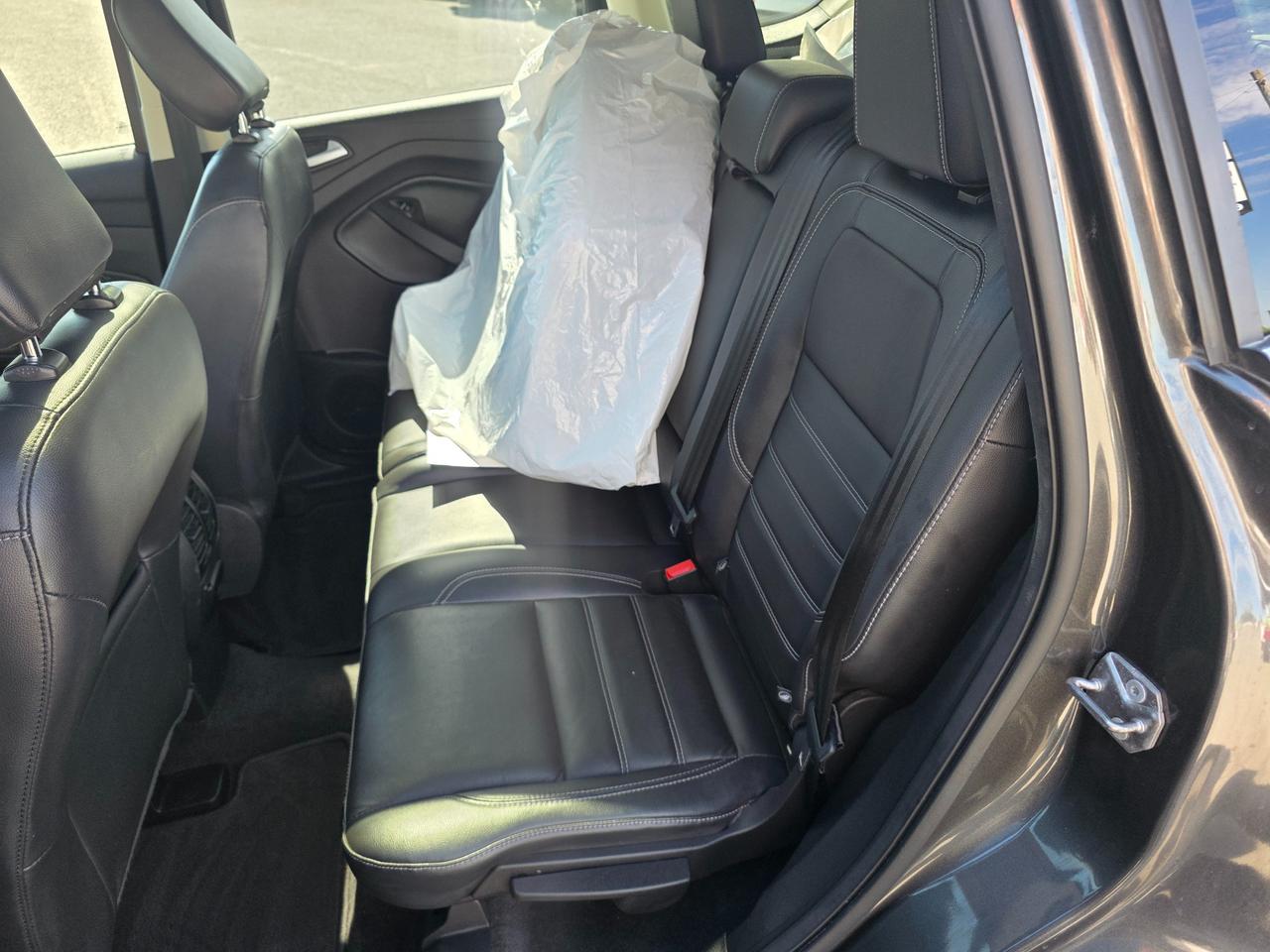 2018 Ford Escape Titanium 4dr 4x4 Photo