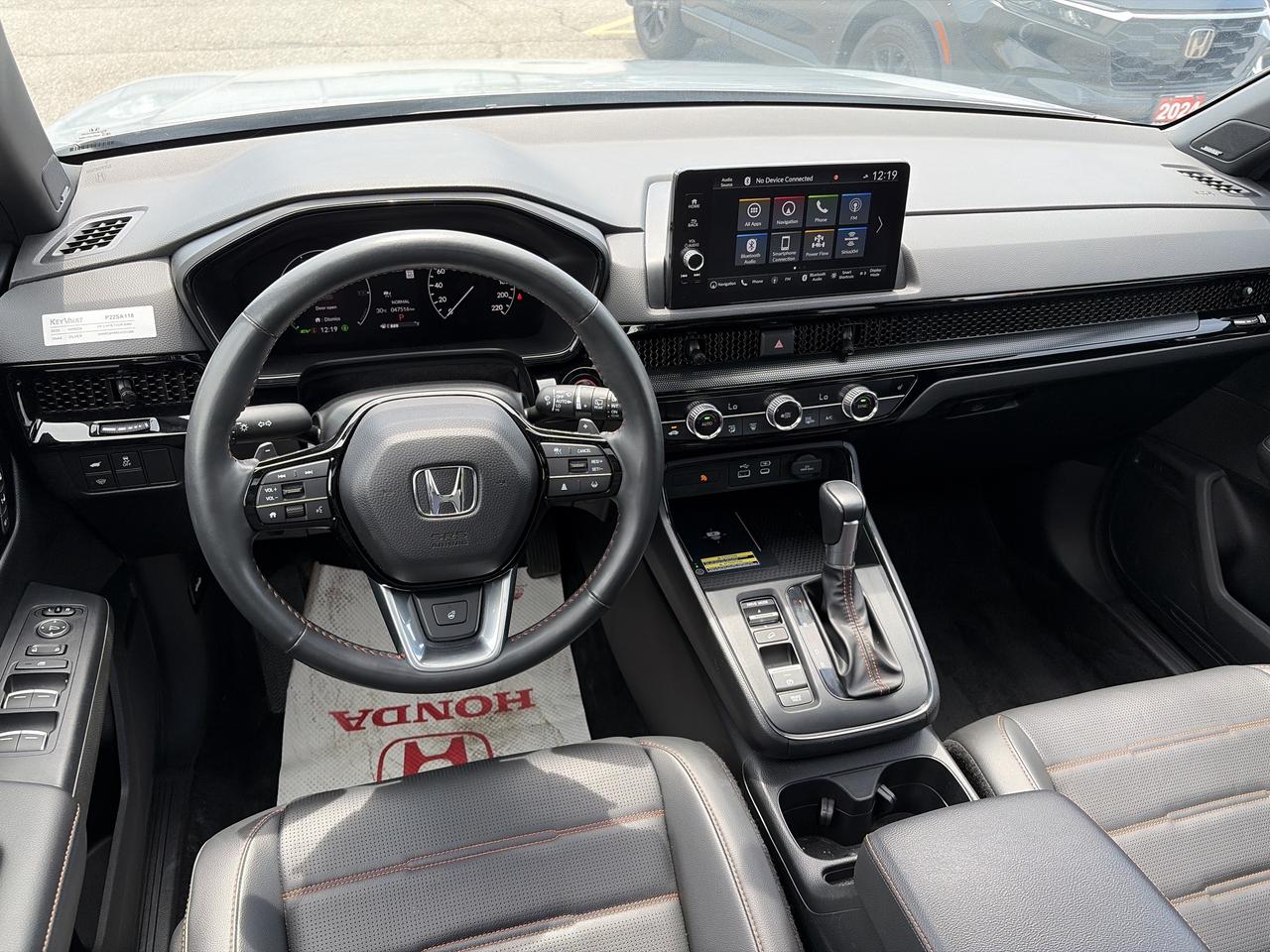2025 Honda CR-V Touring Hybrid Navigation CarPlay Wireless Charger Photo