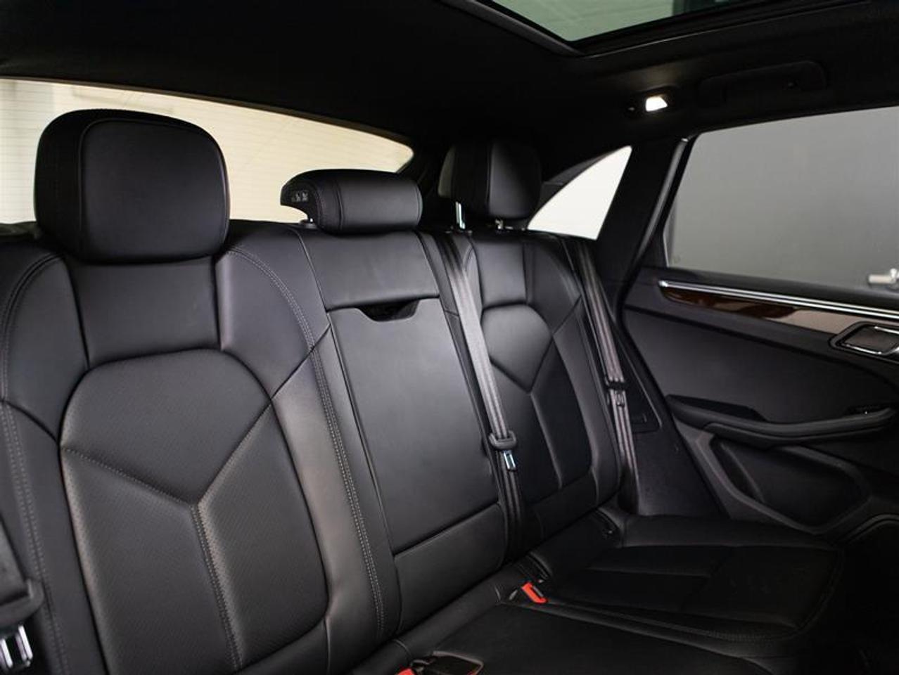 2023 Porsche Macan GTS Photo