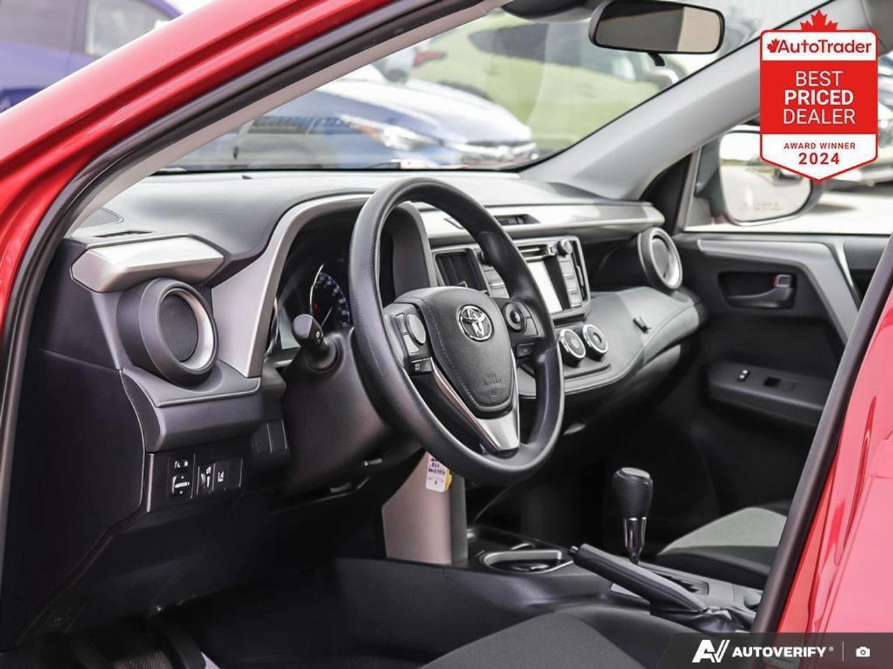 2017 Toyota RAV4 LE 4dr Front-wheel Drive Photo
