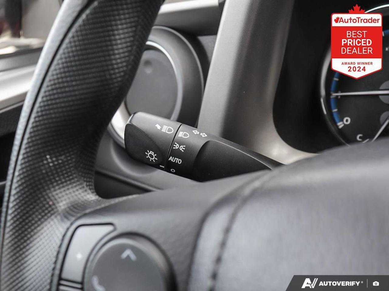 2017 Toyota RAV4 LE 4dr Front-wheel Drive Photo