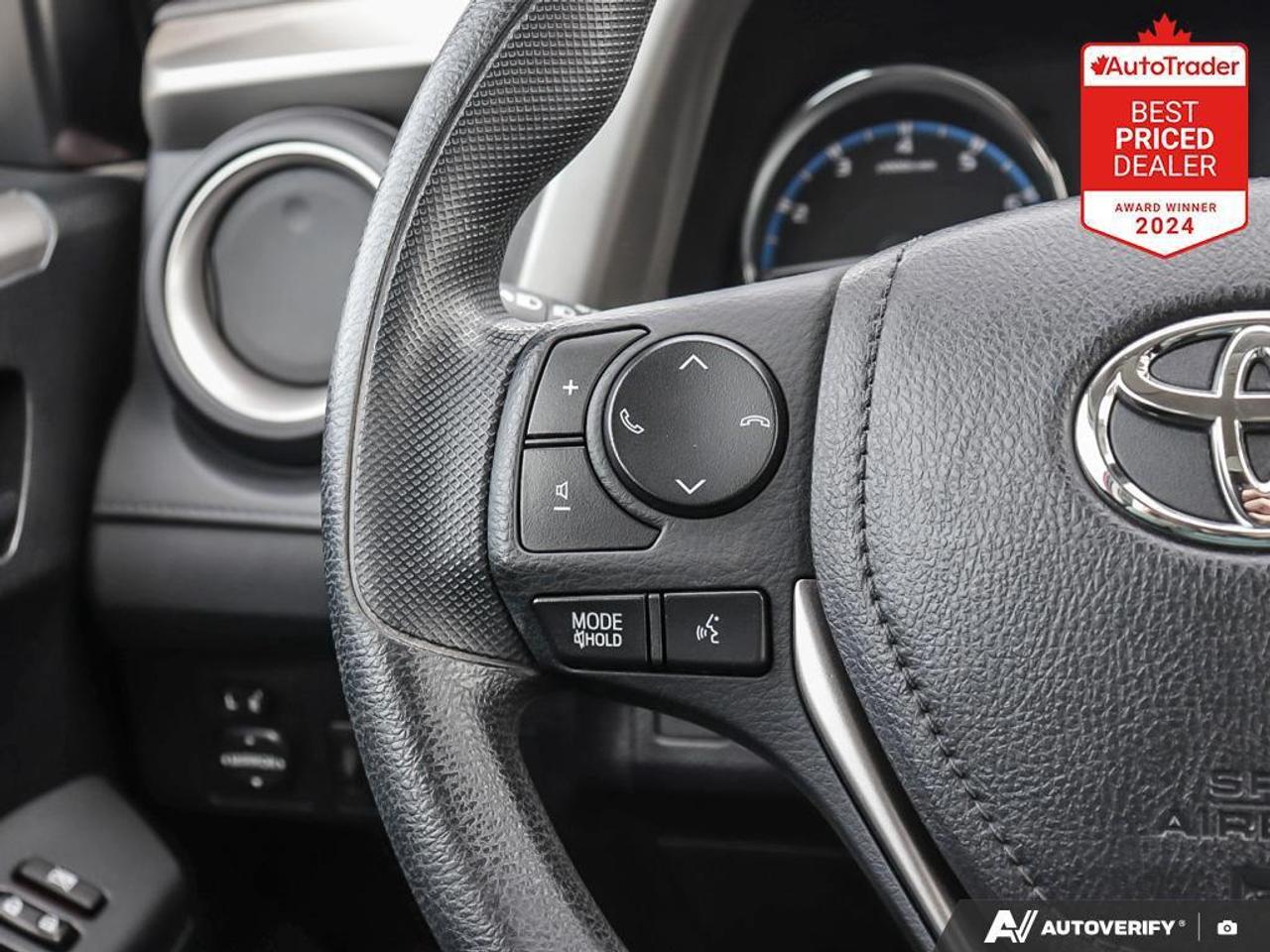 2017 Toyota RAV4 LE 4dr Front-wheel Drive Photo