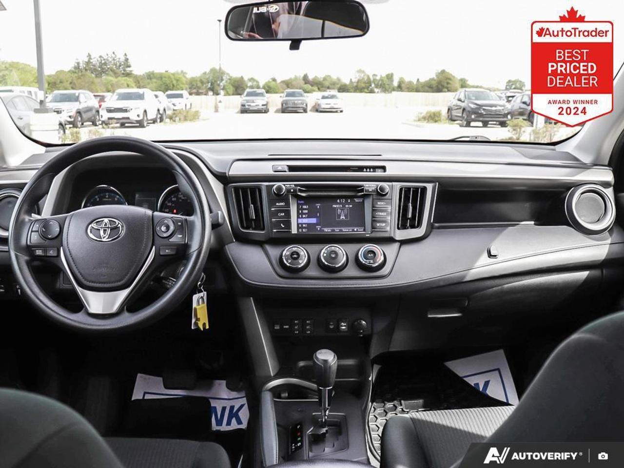 2017 Toyota RAV4 LE 4dr Front-wheel Drive Photo