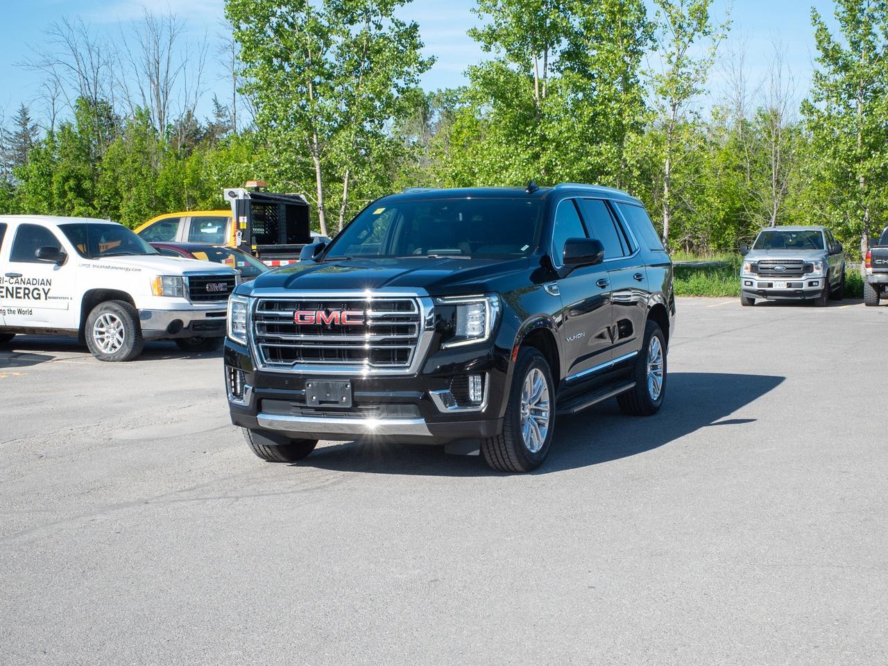 2024 GMC Yukon SLT - Garage Door Opener   Heated Front Seats Photo3