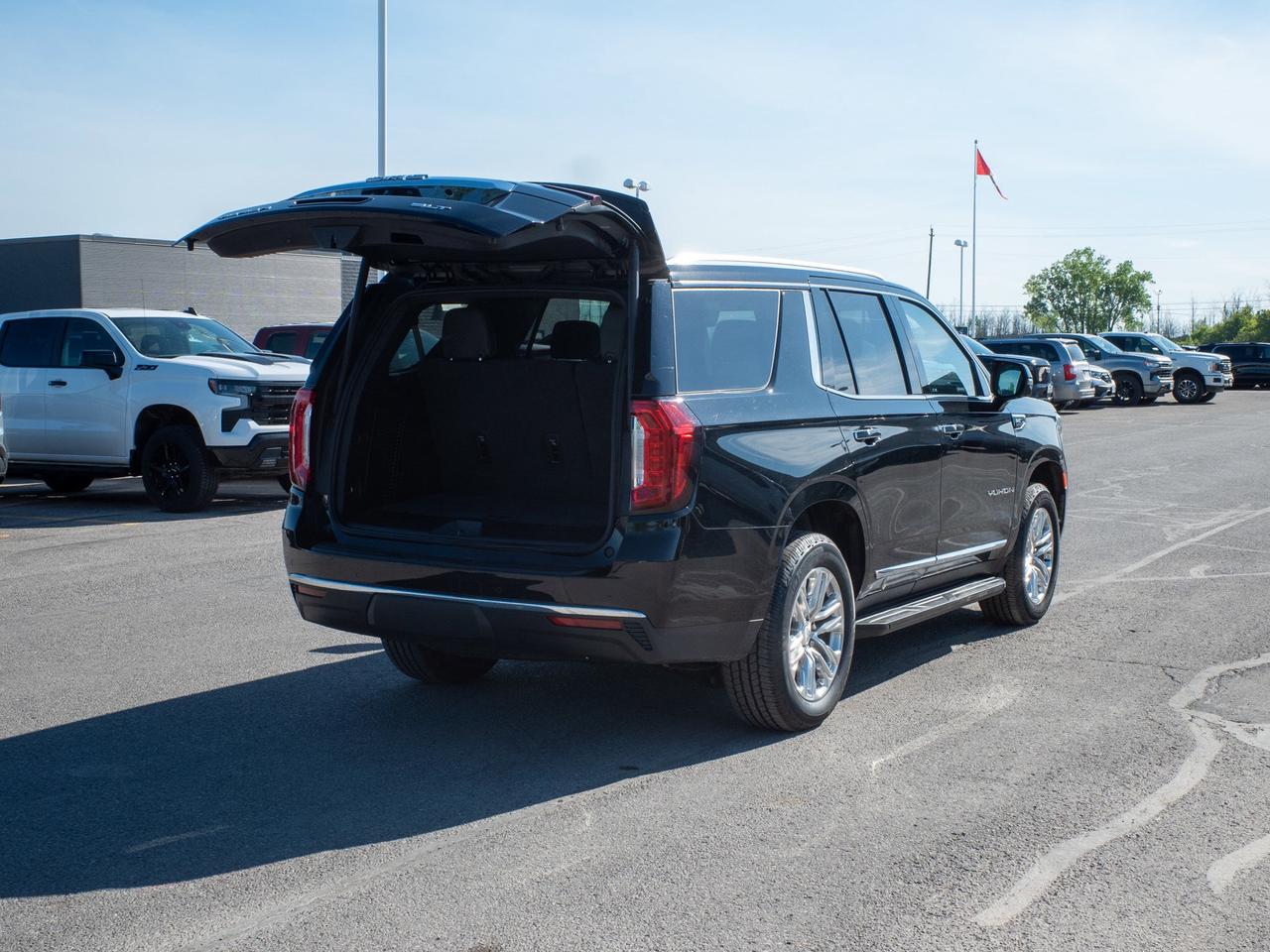 2024 GMC Yukon SLT - Garage Door Opener   Heated Front Seats Photo