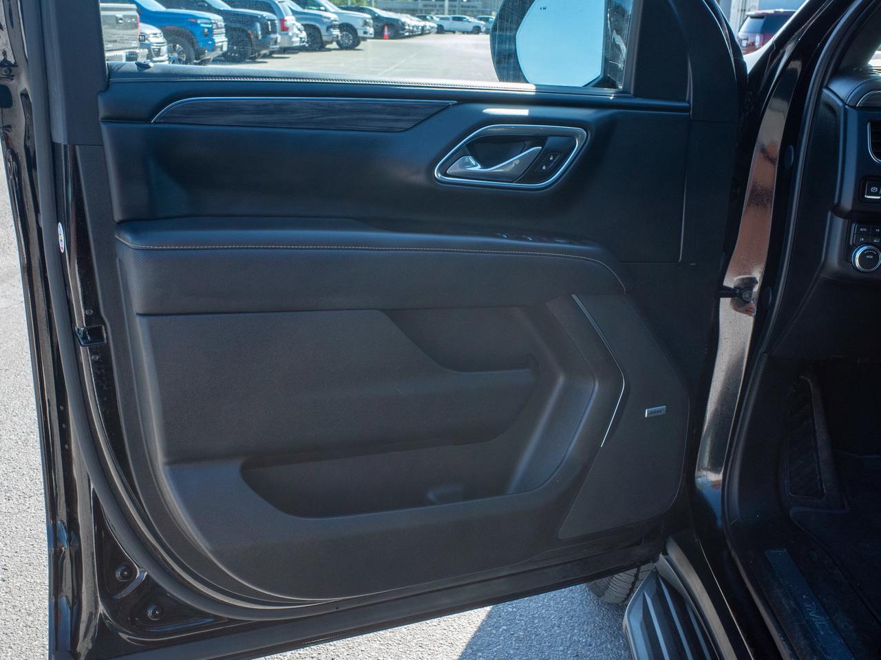2024 GMC Yukon SLT - Garage Door Opener   Heated Front Seats Photo