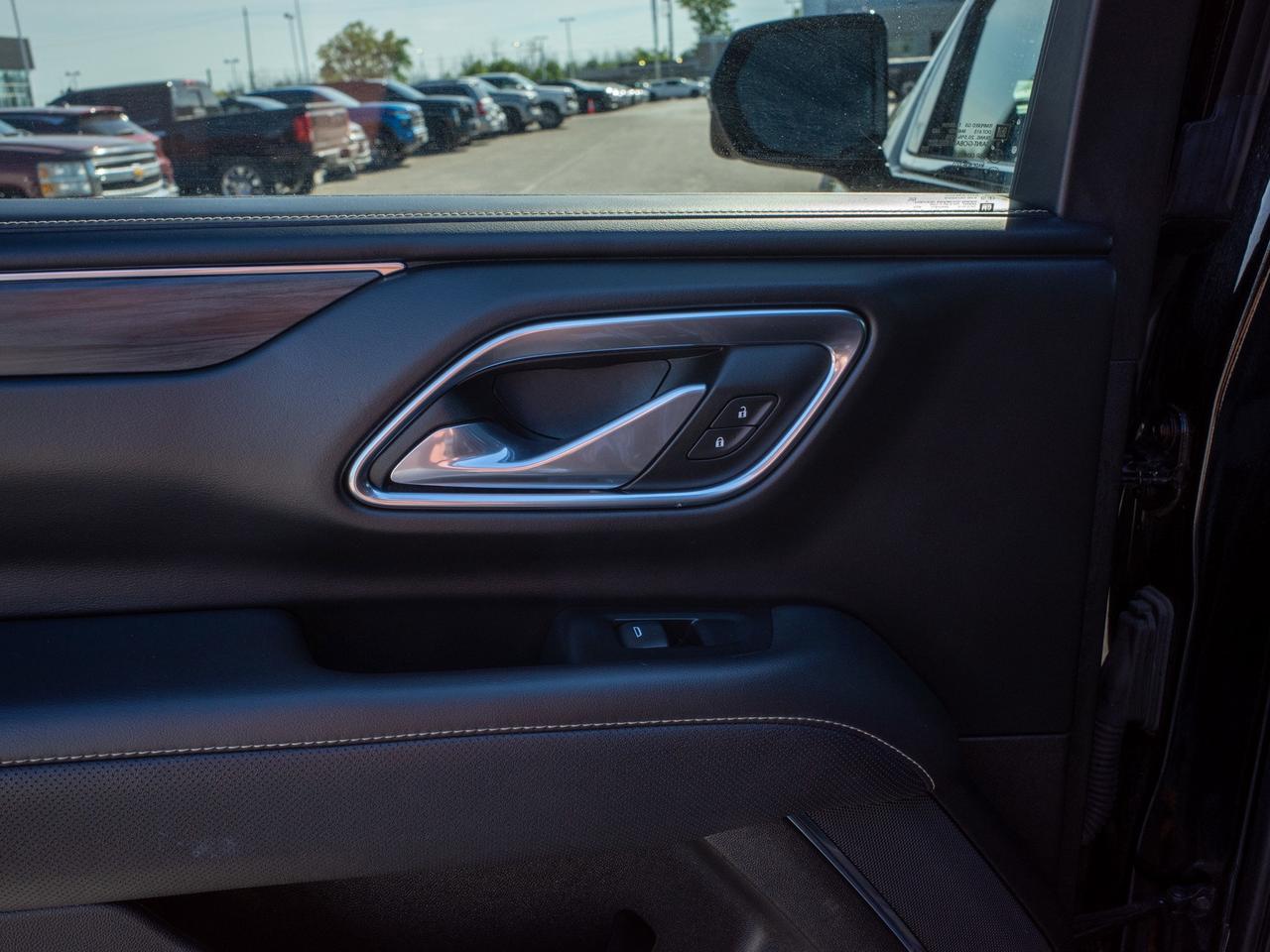 2024 GMC Yukon SLT - Garage Door Opener   Heated Front Seats Photo