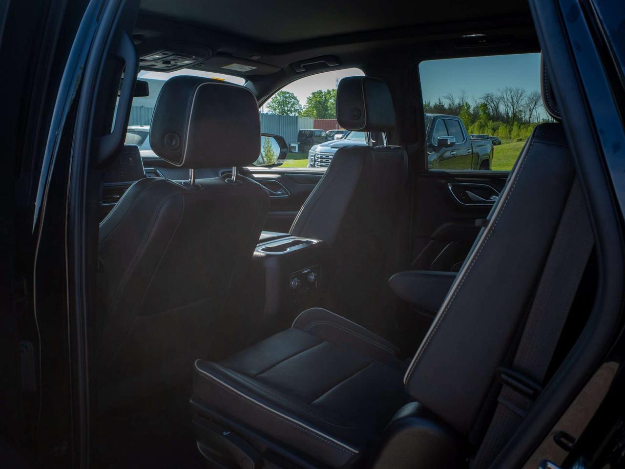 2024 GMC Yukon SLT - Garage Door Opener   Heated Front Seats Photo