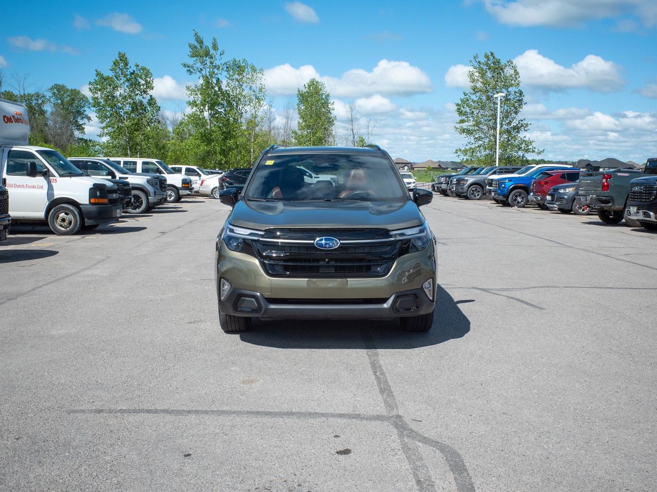 2025 Subaru Forester Premier - Premium Synthetic Seats   Evasion Assist Photo2
