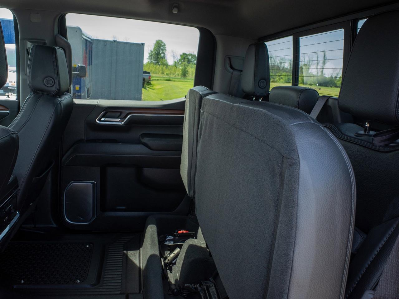 2024 GMC Sierra 1500 Denali - Keyless Start   Locking/Limited Slip Diff Photo