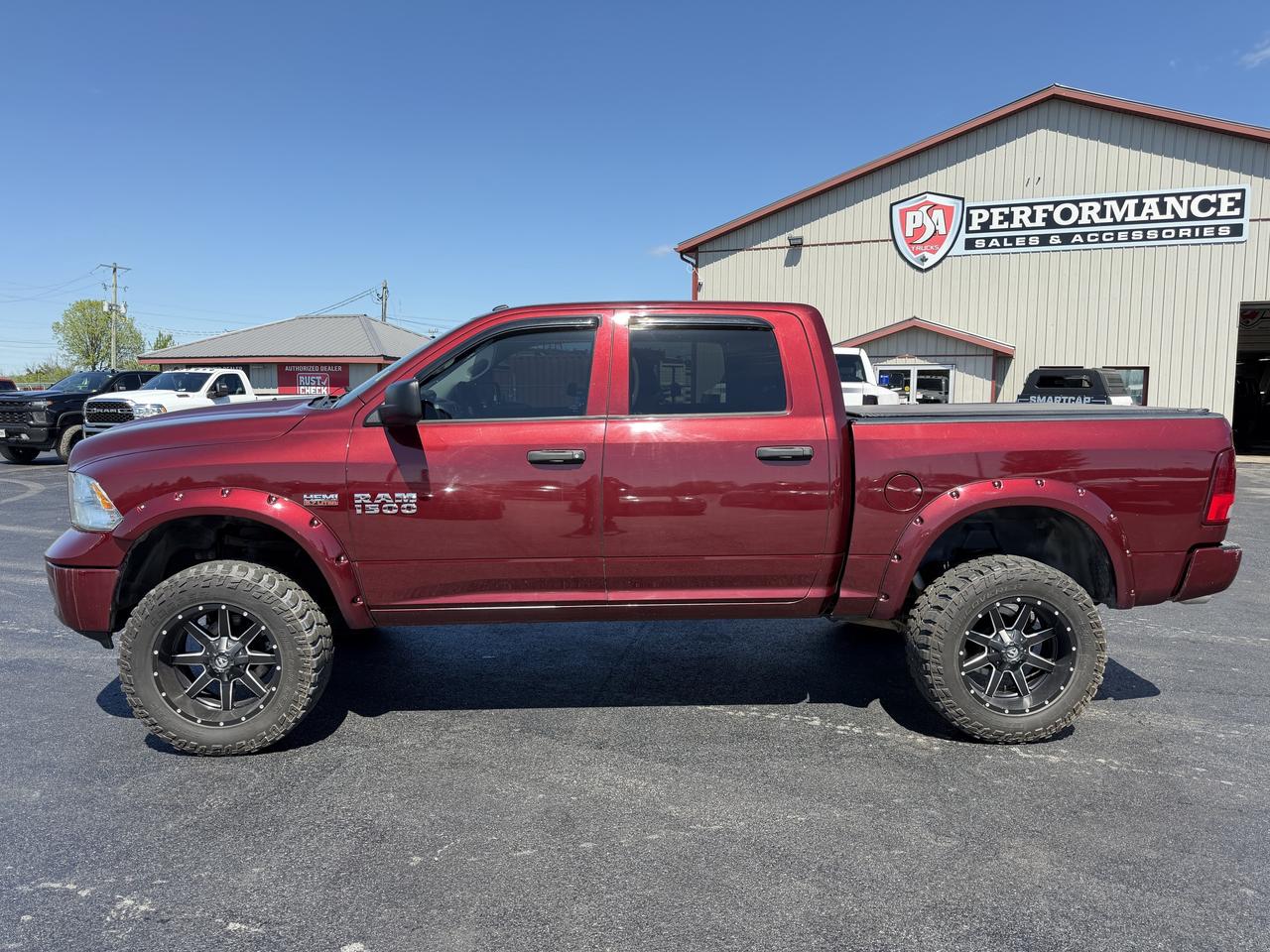 2017 RAM 1500 ST LIFT/WHEEL/TIRE PKG Photo2