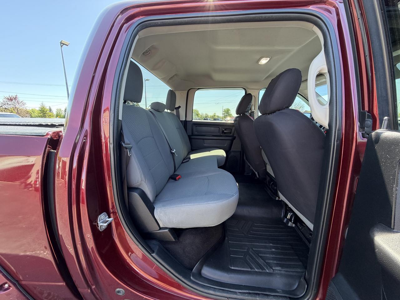 2017 RAM 1500 ST LIFT/WHEEL/TIRE PKG Photo