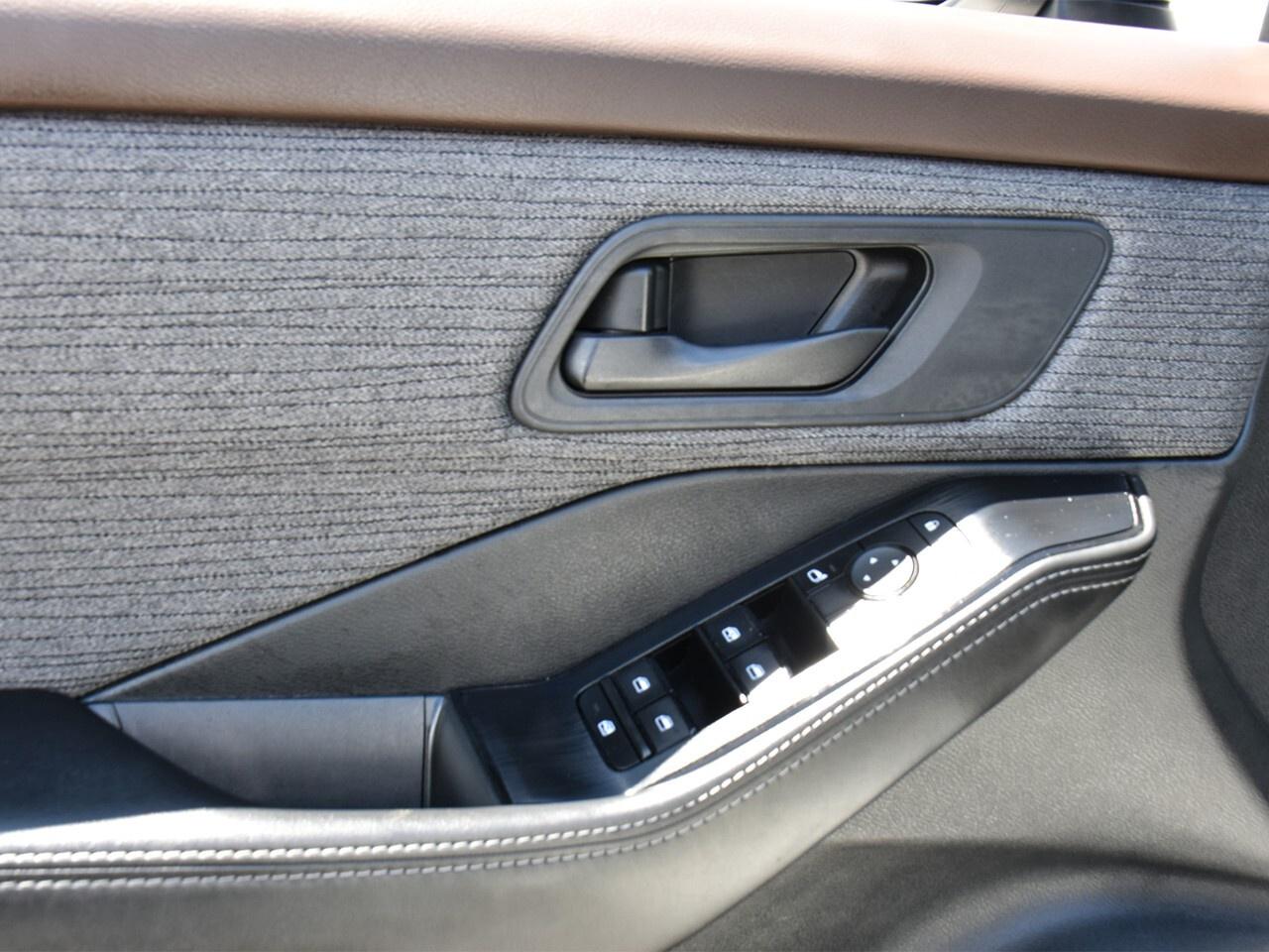 2021 Nissan Rogue APPLE CARPLAY, HEATED SEATS, REAR VIEW MONITOR Photo