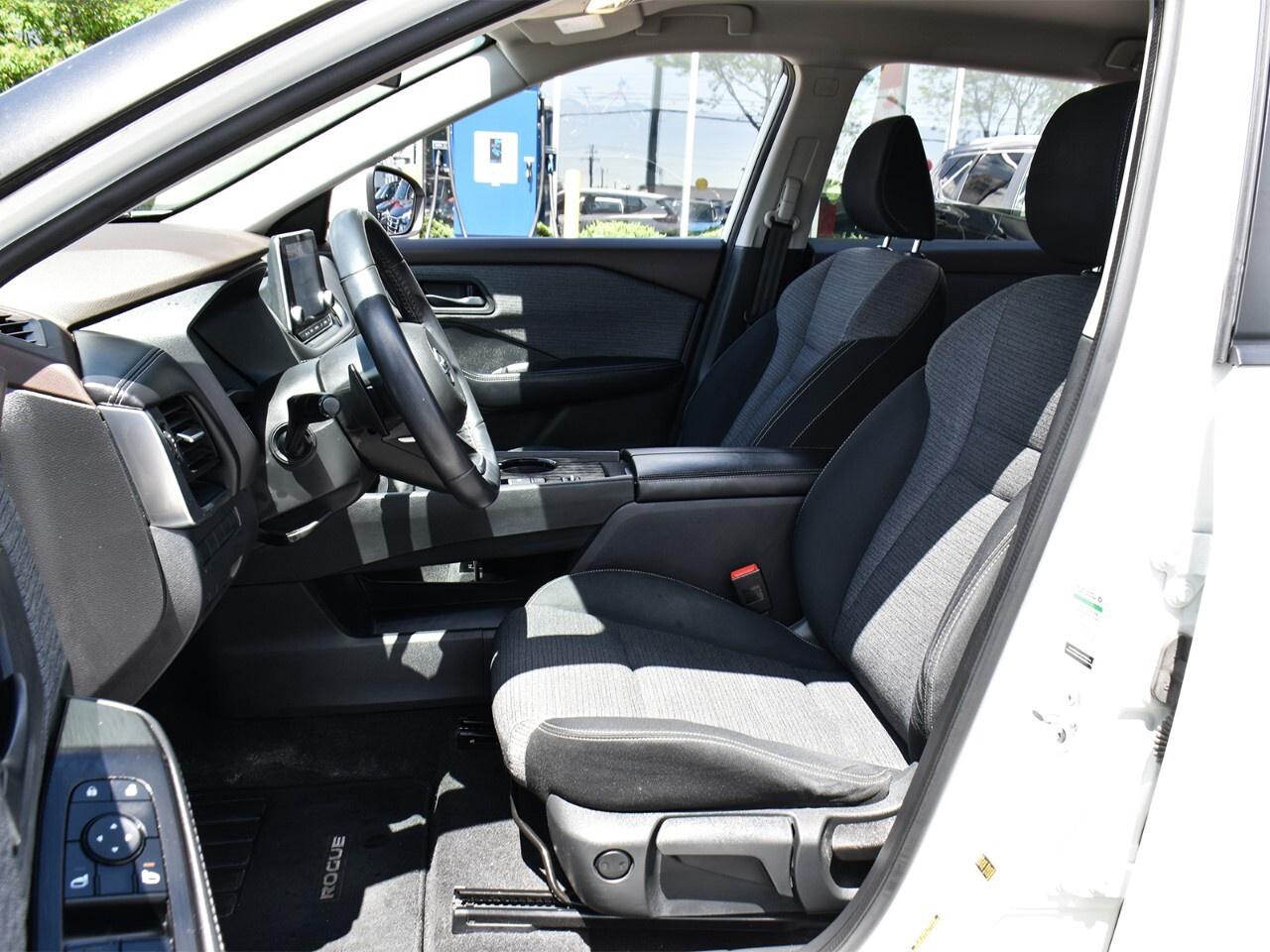 2021 Nissan Rogue APPLE CARPLAY, HEATED SEATS, REAR VIEW MONITOR Photo